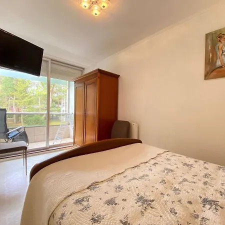 Calme Et Verdoyant: 2 Pièces, Terrasse, Parking, Proche Et Commerces - Fr-1-245-74 Appartamento La Baule-Escoublac